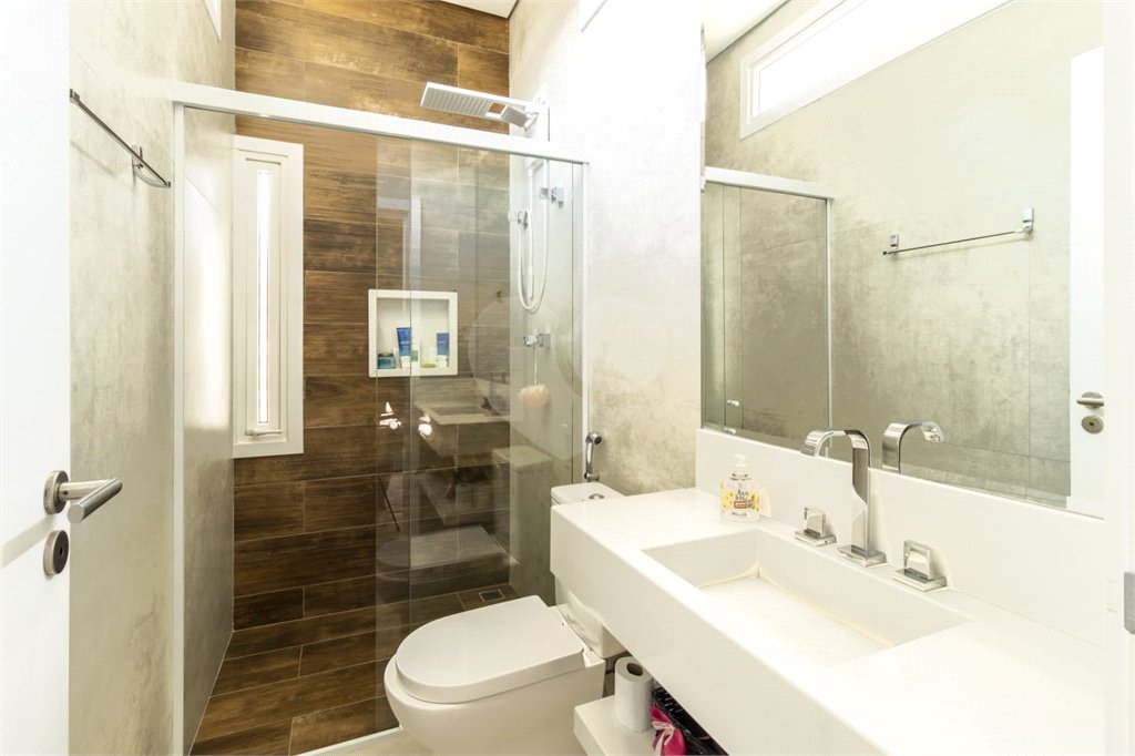 Casa à venda com 4 suítes no condomínio Granville, Atibaia - SP