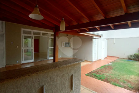 Casa à venda com 4 quartos, sendo 1 suíte, no condomínio Villa Real Ribeirao Preto, Ribeirão Preto - SP