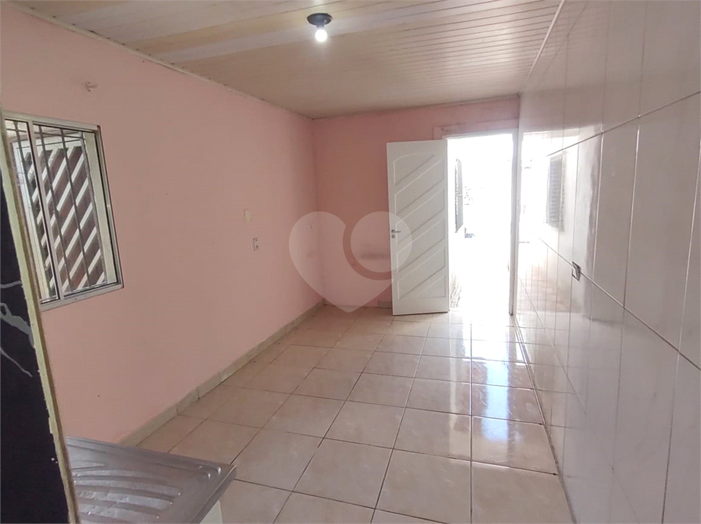 Casa à venda com 3 quartos, sendo 1 suíte, em Vila Nova Cachoeirinha, São Paulo, SP