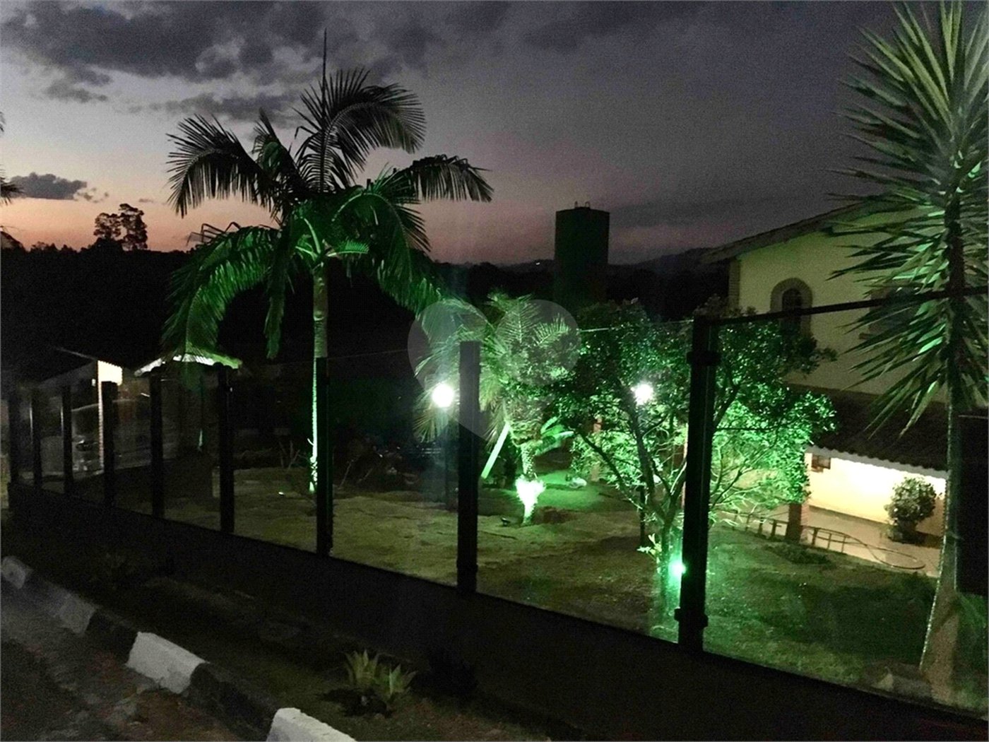 Casa à venda com 3 quartos, sendo 1 suíte,  no condomínio Vista Alegre, Bom Jesus dos Perdões - SP
