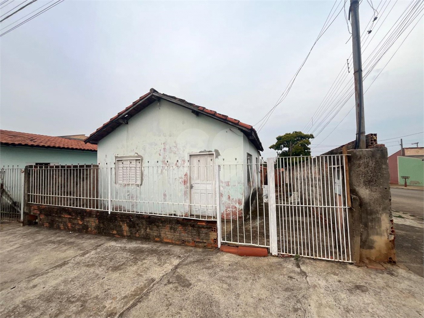 Casa à venda com 1 quarto em Vila Camarão, Itapetininga, SP