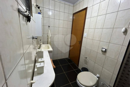 Casa à venda com 4 quartos, sendo 1 suíte, no Centro, Cravinhos, SP