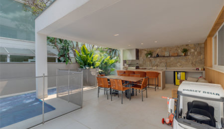 Casa à venda com 3 suítes no condomínio Residencial Canumã, São Paulo - SP