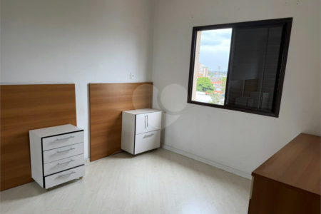 Apartamento à venda com 3 quartos, sendo 1 suíte, no Centro, Suzano, SP