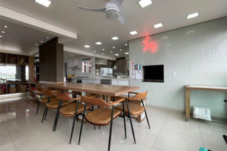 Apartamento à venda com 3 suítes em Santa Teresinha, São Paulo, SP