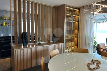 Apartamento à venda com 3 suítes em Jardim Arpoador, São Paulo, SP