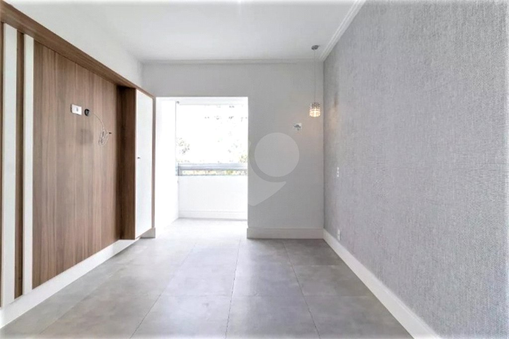 Apartamento à venda com 3 quartos, sendo 1 suíte,  em Jardim Marajoara, São Paulo, SP