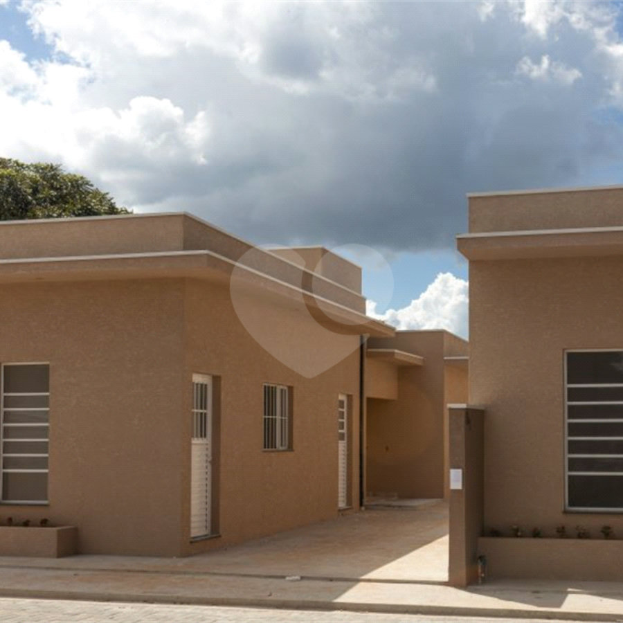 Villagio à venda com 2 quartos no Centro, Bom Jesus dos Perdões, SP