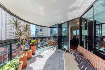 Apartamento à venda com 4 suítes em Paraíso do Morumbi, São Paulo, SP