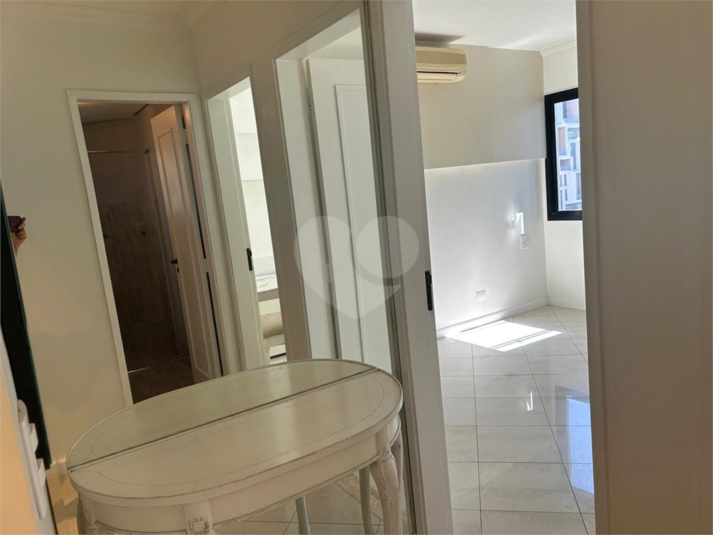 Apartamento para alugar com 3 quartos, sendo 1 suíte,  em Pinheiros, São Paulo, SP