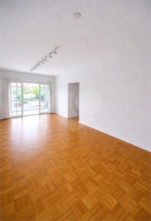 Apartamento à venda com 2 quartos, sendo 1 suíte, em Vila Mariana, São Paulo, SP
