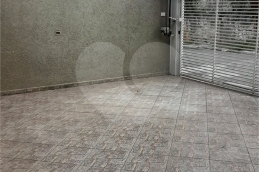 Sobrado à venda com 3 quartos, sendo 1 suíte, em Tremembé, São Paulo, SP