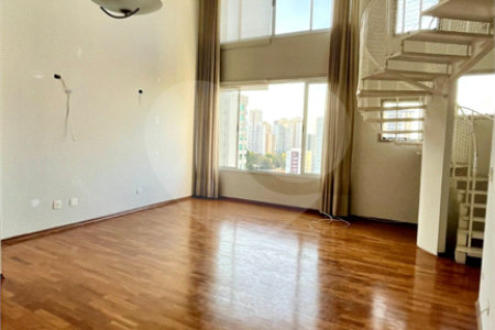 Apartamento à venda com 3 quartos, sendo 1 suíte,  em Parque Residencial Aquarius, São José dos Campos, SP