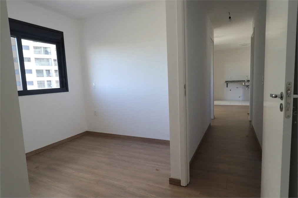 Apartamento à venda com 3 quartos, sendo 1 suíte, em Vila Anastácio, São Paulo, SP