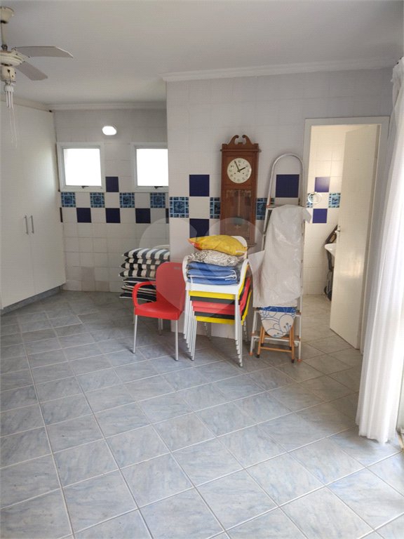 Casa à venda com 3 suítes no condomínio Estância Marambaia, Vinhedo - SP