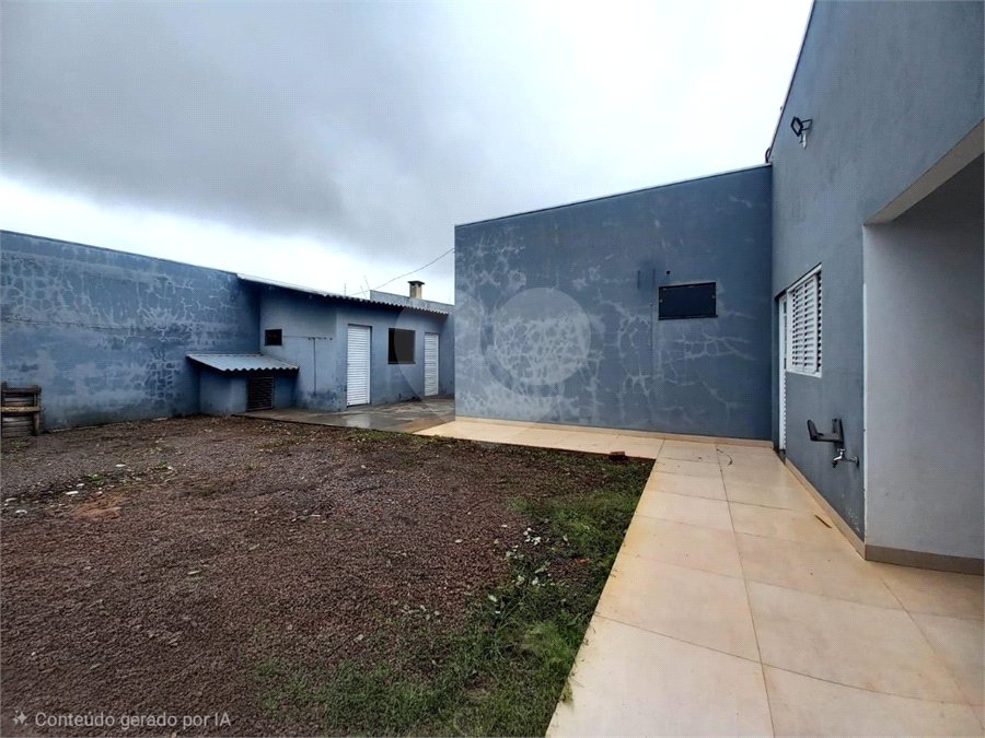 Casa à venda com 3 quartos, sendo 1 suíte,  em Vila Santa Catarina, Dourados, MS