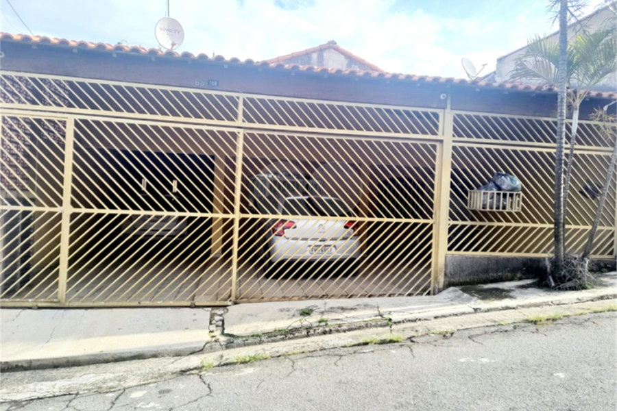 Casa à venda com 4 quartos em Jardim Almeida Prado, Guarulhos, SP