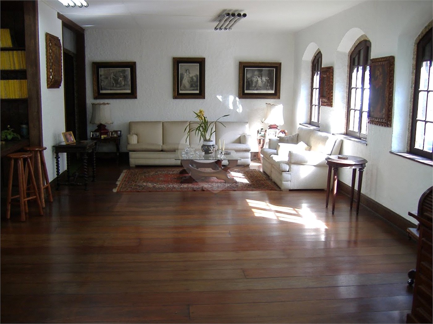 Sobrado à venda com 4 quartos, sendo 2 suítes, em Vila Madalena, São Paulo, SP