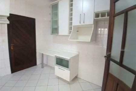 Sobrado à venda com 3 suítes em Vila São Silvestre, São Paulo, SP