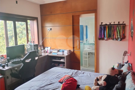 Casa à venda com 5 quartos, sendo 4 suítes, no condomínio Santa Teresa, Jundiaí - SP