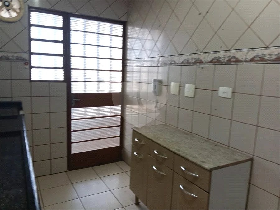 Apartamento à venda ou para alugar com 2 quartos, sendo 1 suíte,  no Centro, São Roque, SP
