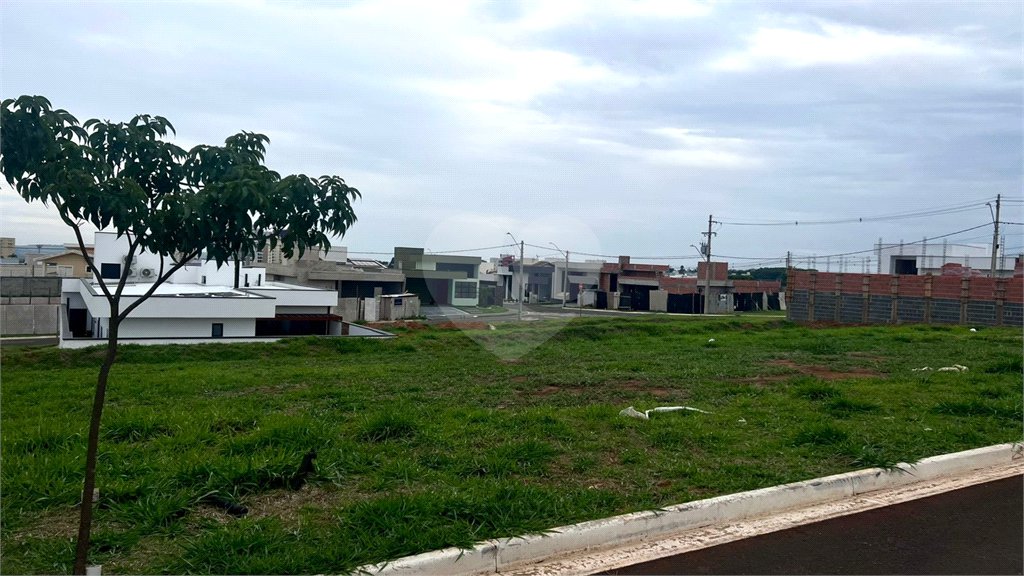 Terreno a venda no Condomínio Monte das Araucárias