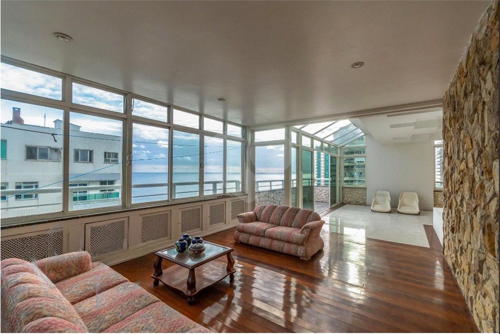Apartamento à venda com 4 quartos, sendo 2 suítes,  em Barra da Tijuca, Rio de Janeiro, RJ