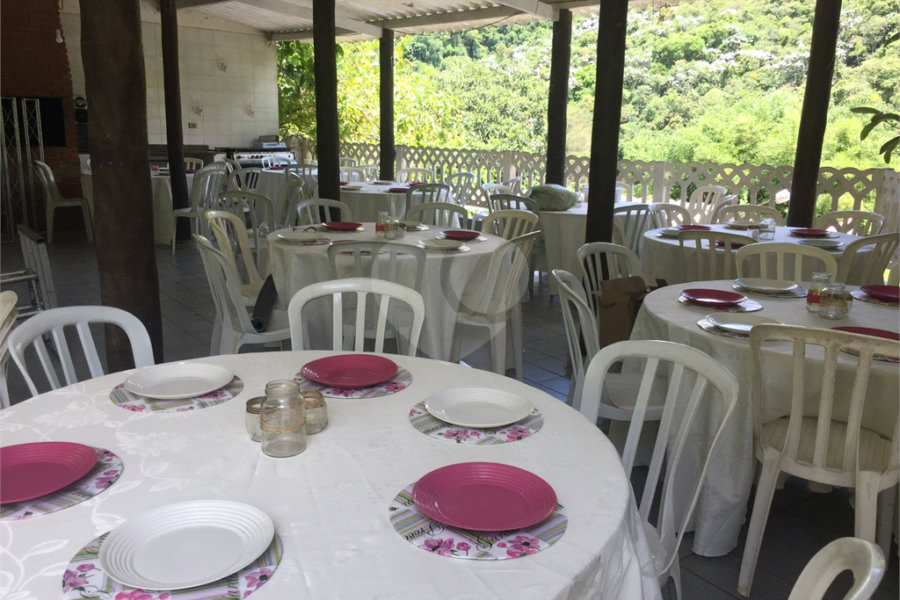 Sítio à venda com 9 quartos, sendo 4 suítes, em Remédios, Mairiporã, SP