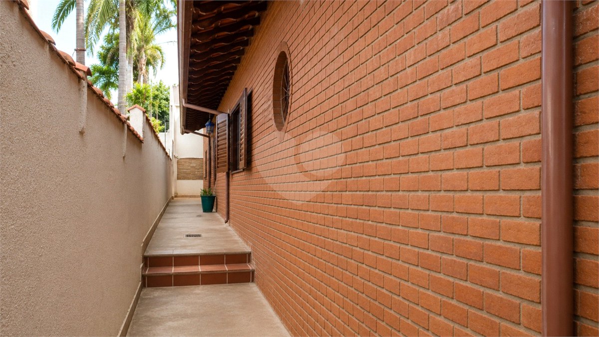 Casa à venda com 3 quartos, sendo 1 suíte, em Guarapiranga, São Paulo, SP
