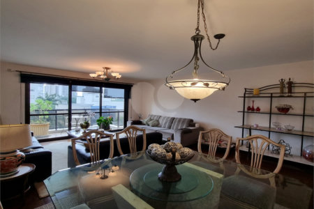 Apartamento à venda com 3 quartos, sendo 1 suíte, em Santana, São Paulo, SP