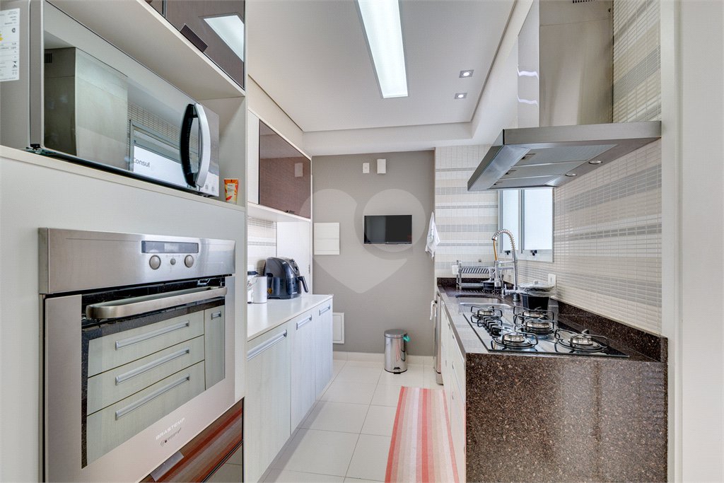 Apartamento à venda com 3 suítes em Santo Amaro, São Paulo, SP