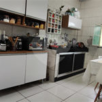 Casa à venda com 5 quartos, sendo 3 suítes, no condomínio Village Texeira Campos, Rio de Janeiro - RJ