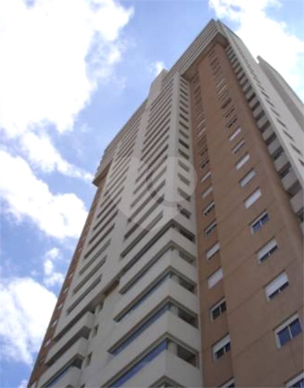 Apartamento para alugar com 3 quartos, sendo 2 suítes, em Brooklin Paulista, São Paulo, SP