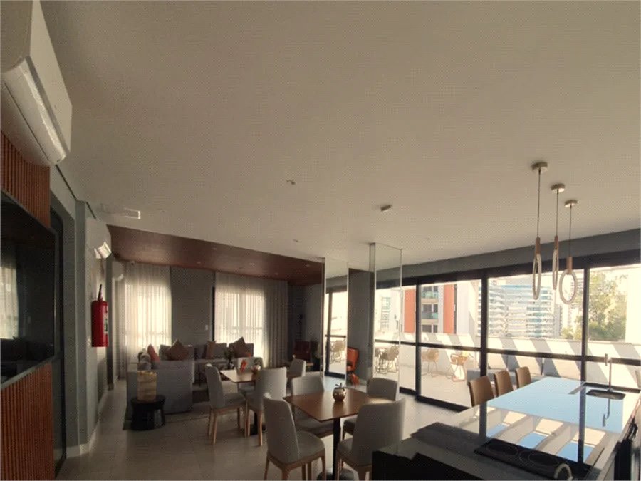 Apartamento à venda ou para alugar em Pinheiros, São Paulo, SP