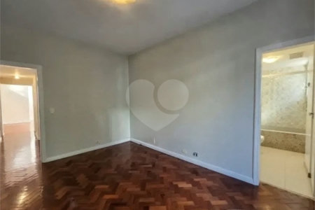Apartamento à venda com 4 quartos, sendo 1 suíte, em Lagoa, Rio de Janeiro, RJ