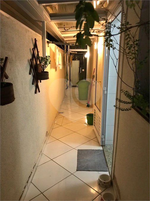 Casa à venda com 4 quartos, sendo 3 suítes,  no condomínio Villa das Flores, Mogi das Cruzes - SP