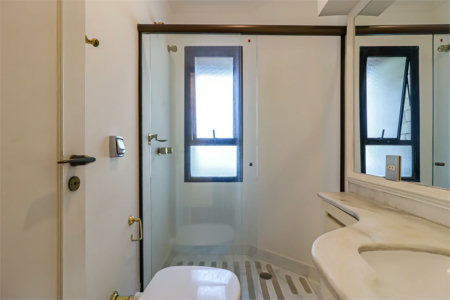 Apartamento à venda ou para alugar com 4 suítes em Jardim Vitória Régia, São Paulo, SP