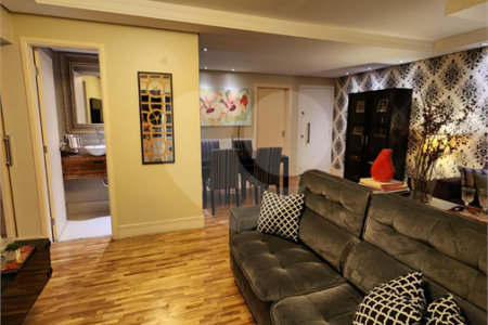 Apartamento à venda com 3 suítes em Vila Suzana, São Paulo, SP