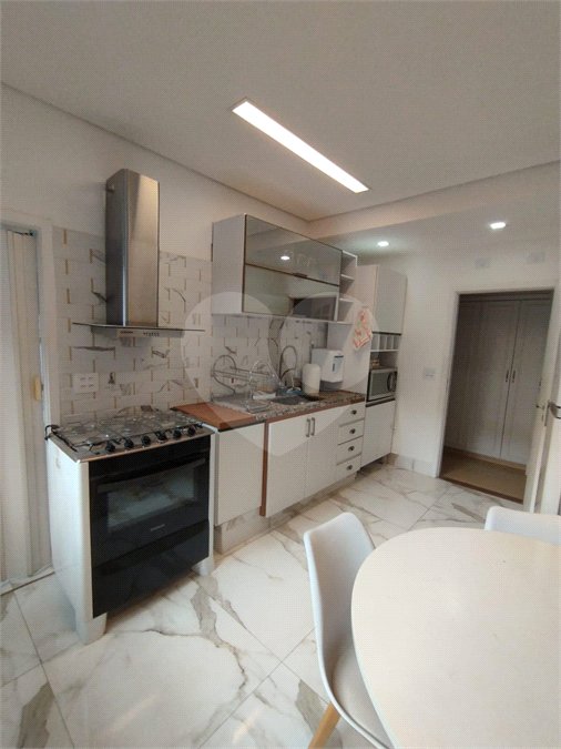 Apartamento à venda com 2 quartos, sendo 1 suíte,  em Higienópolis, São Paulo, SP