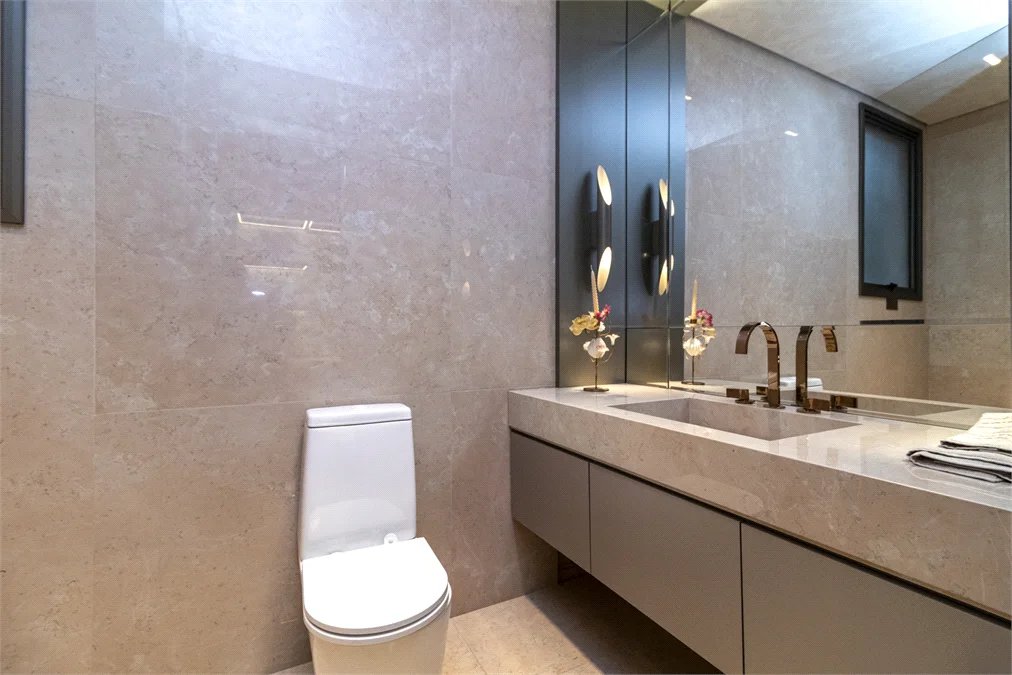 Apartamento à venda com 4 suítes em Jardim Guedala, São Paulo, SP