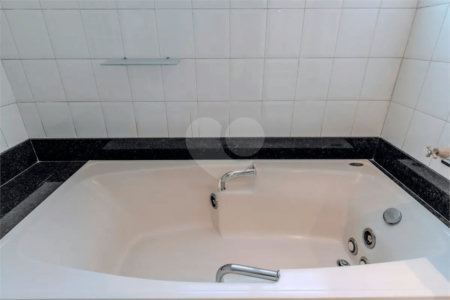 Apartamento à venda com 4 quartos, sendo 2 suítes, em Paraíso do Morumbi, São Paulo, SP