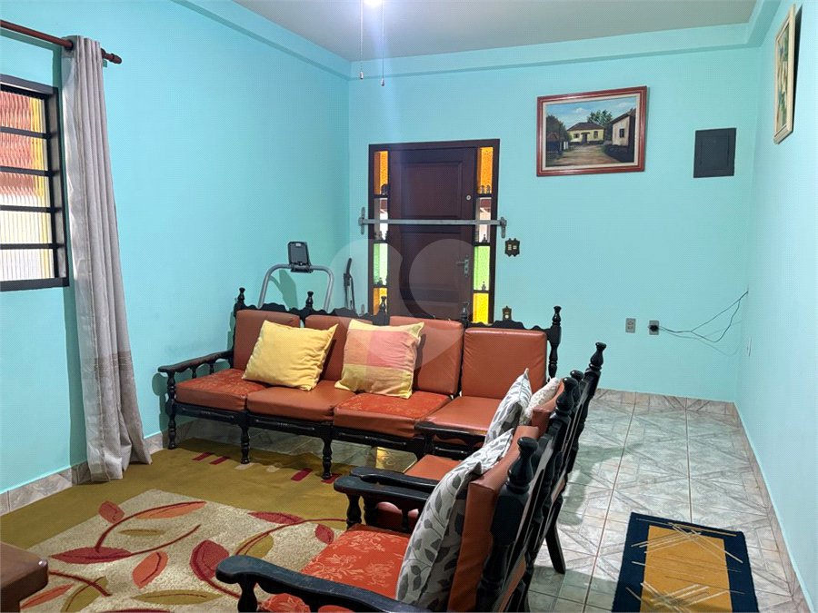 Sítio à venda com 3 quartos, sendo 1 suíte, no Centro, Guararema, SP