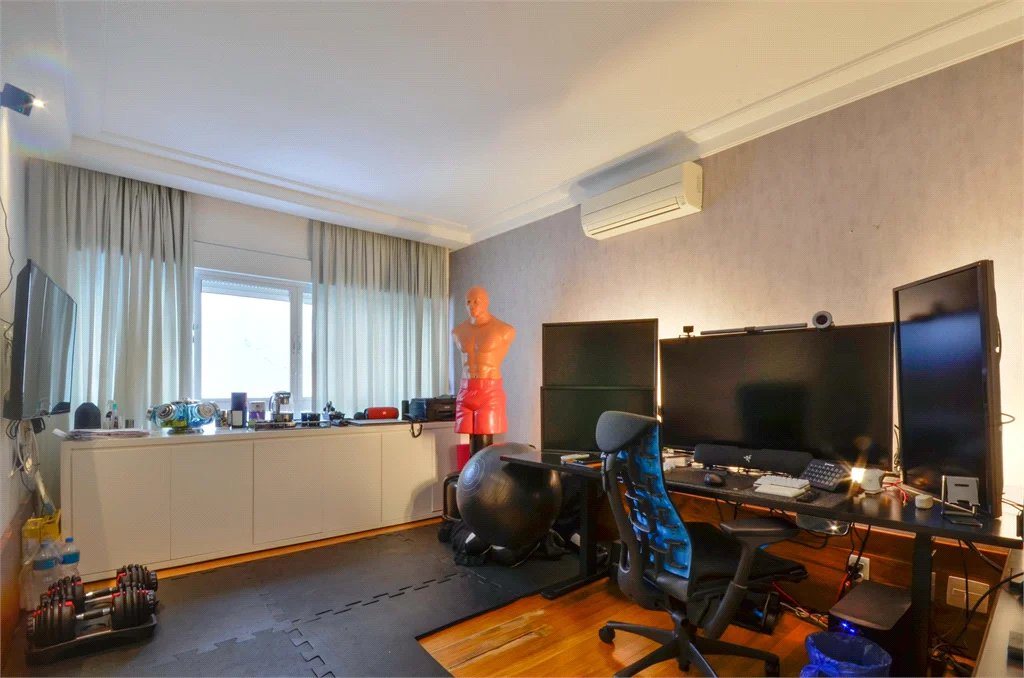 Casa à venda com 5 quartos, sendo 4 suítes, no condomínio Espaço Mobile - Real Parque, São Paulo - SP