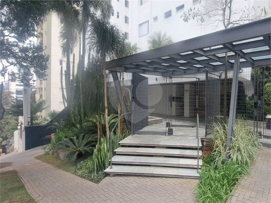 Apartamento à venda com 3 quartos, sendo 1 suíte, em Pinheiros, São Paulo, SP