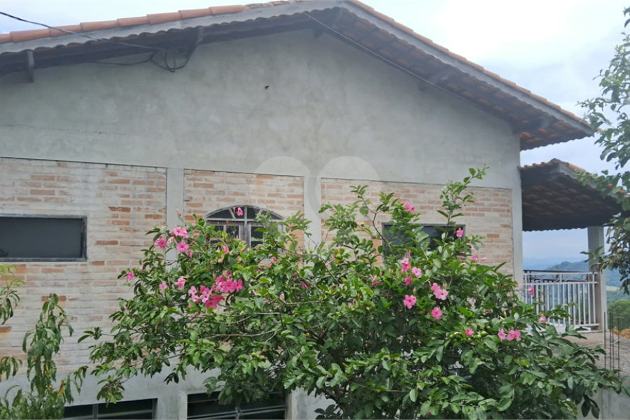 Chácara à venda com 4 quartos em Mato Dentro, Mairiporã, SP