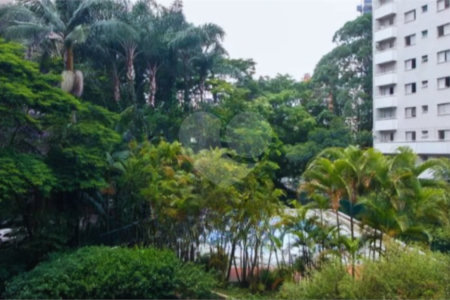 Apartamento à venda com 2 suítes em Jardim Londrina, São Paulo, SP