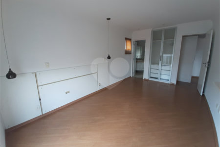 Apartamento à venda com 3 quartos, sendo 1 suíte,  em Água Fria, São Paulo, SP