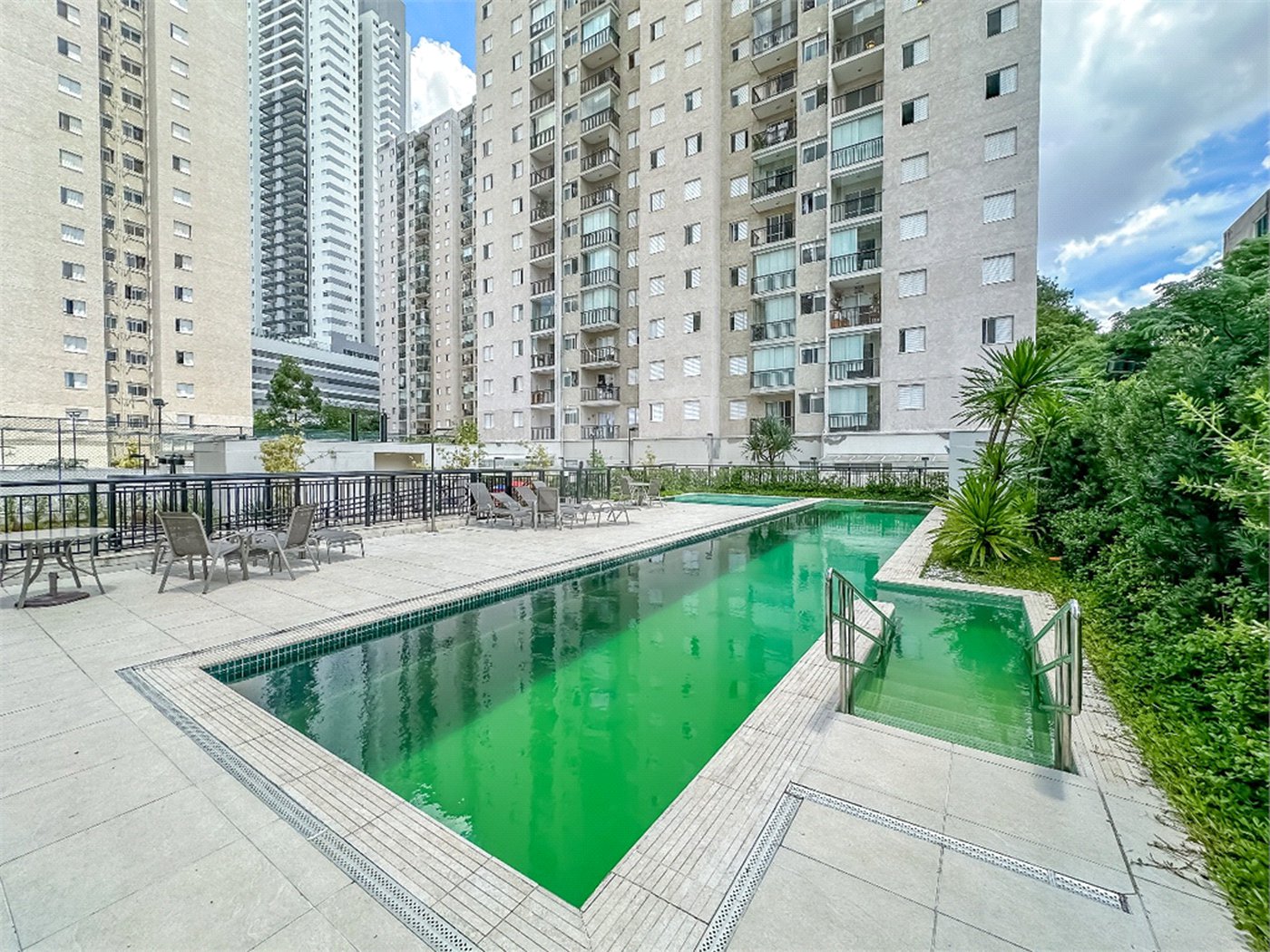 Apartamento à venda com 2 quartos, sendo 1 suíte,  em Jardim Caboré, São Paulo, SP