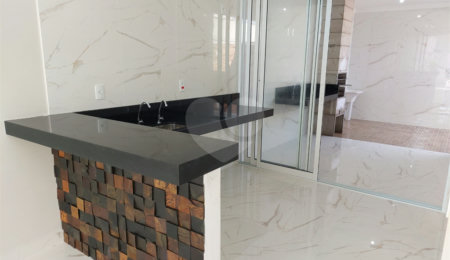 Casa à venda com 3 quartos, sendo 1 suíte,  no condomínio Horto Florestal Villagio, Sorocaba - SP