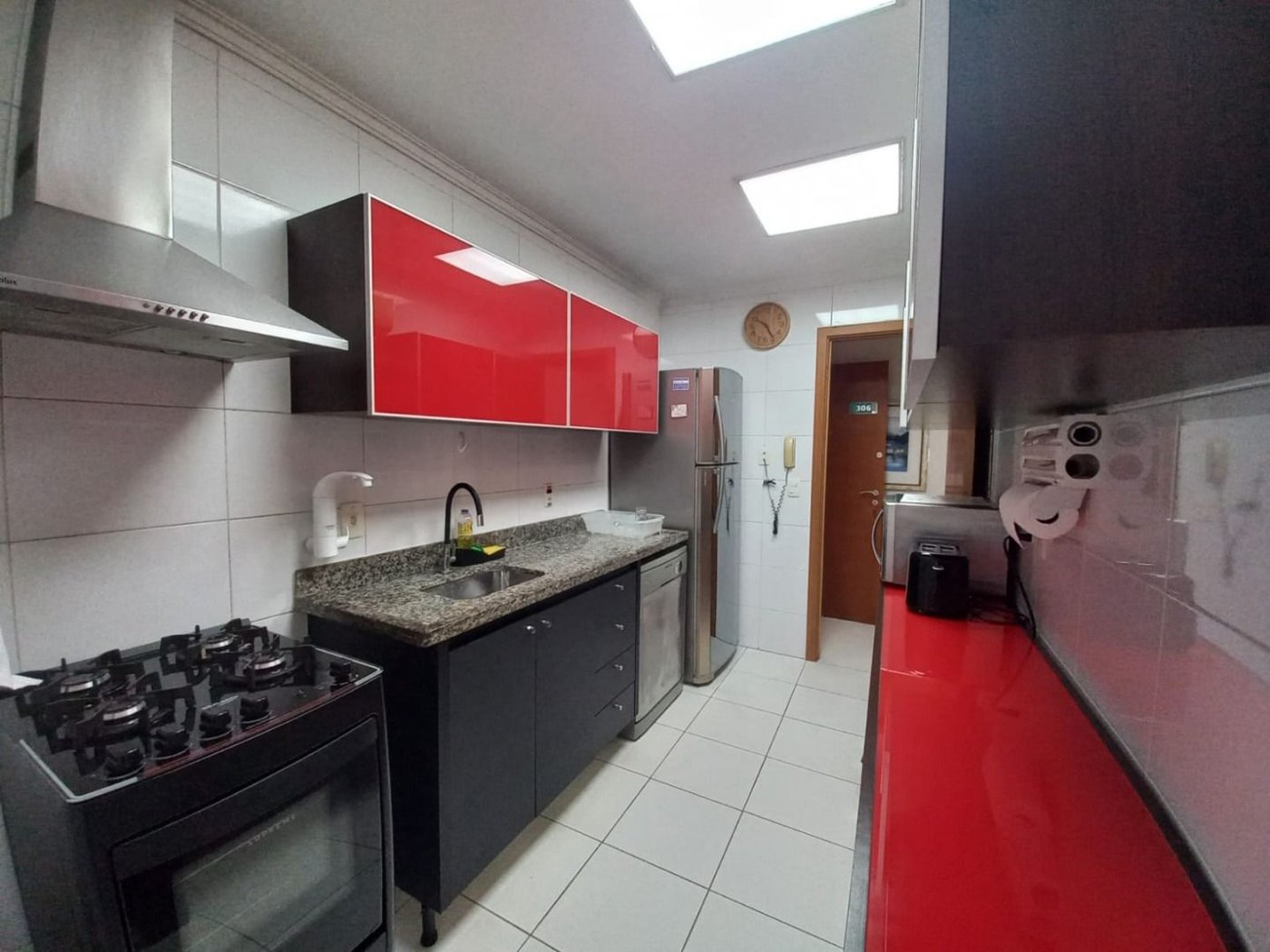 Apartamento com 2 dormitórios à venda, 97 m² por R$ 1.360.000,00 - Gonzaga - Santos/SP